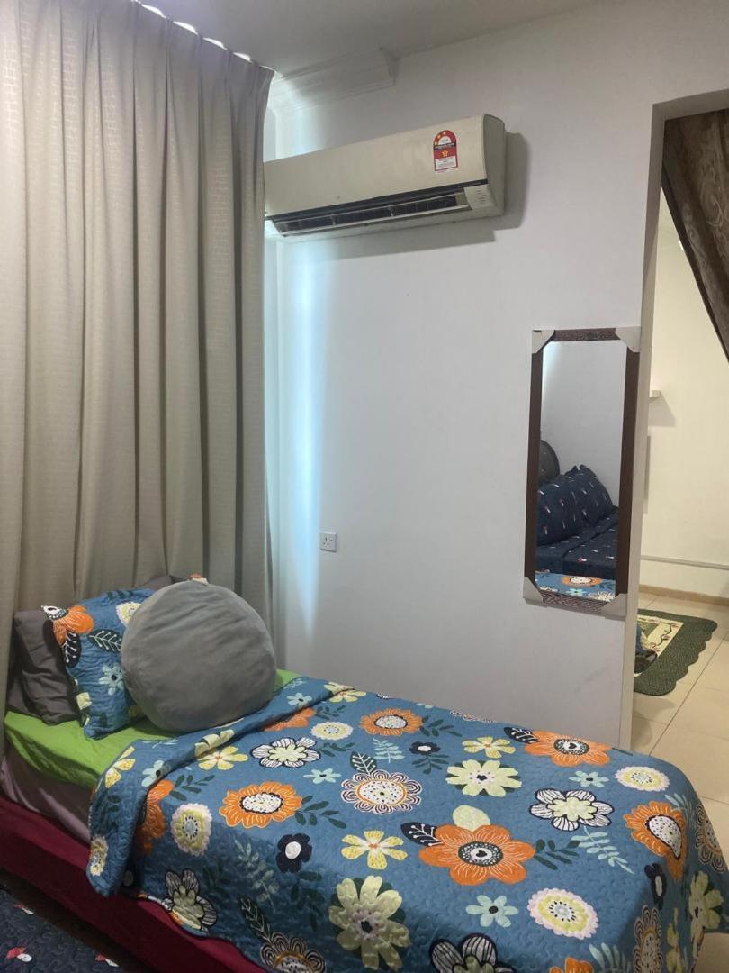 Vista Alam Roomstay 2* Shah Alam